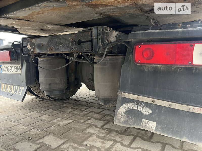 Тягач Renault Premium 2011 в Луцке
