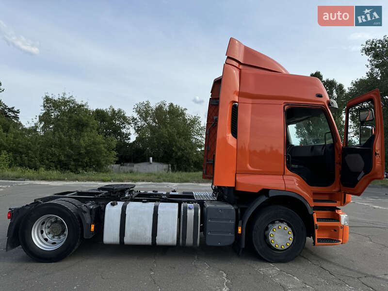 Тягач Renault Premium 2011 в Киеве