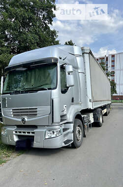 Тягач Renault Premium 2012 в 