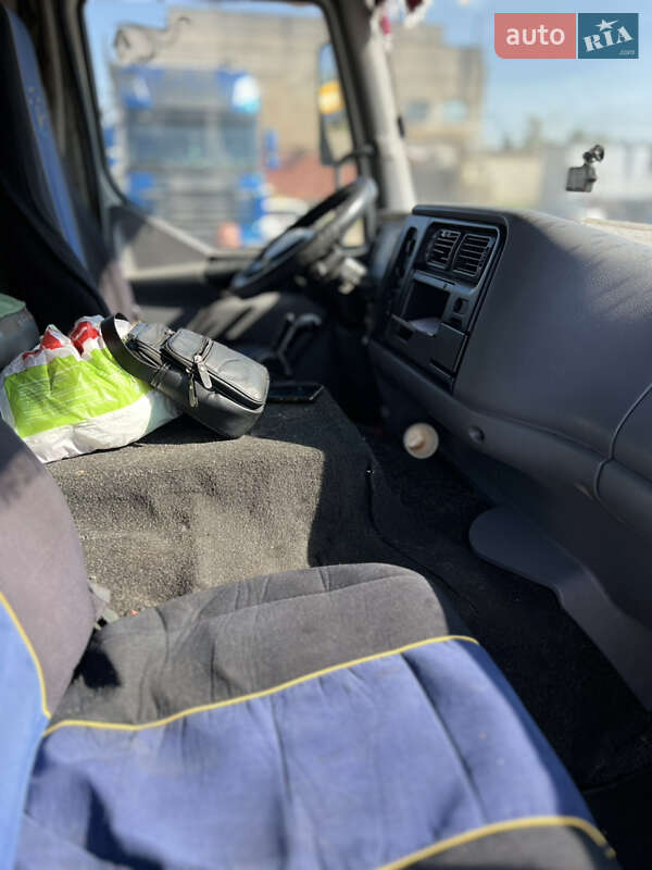 Рефрижератор Renault Premium 2001 в Львове