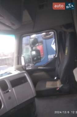 Тягач Renault Premium 2008 в 