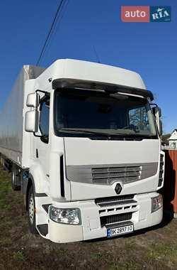 Тягач Renault Premium 2010 в Сарнах