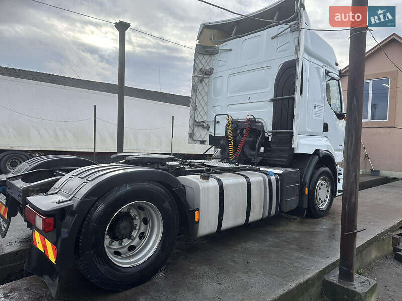 Тягач Renault Premium 2012 в Ужгороде