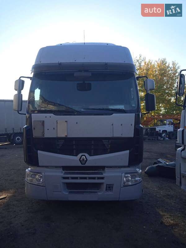 Тягач Renault Premium 2008 в Малині