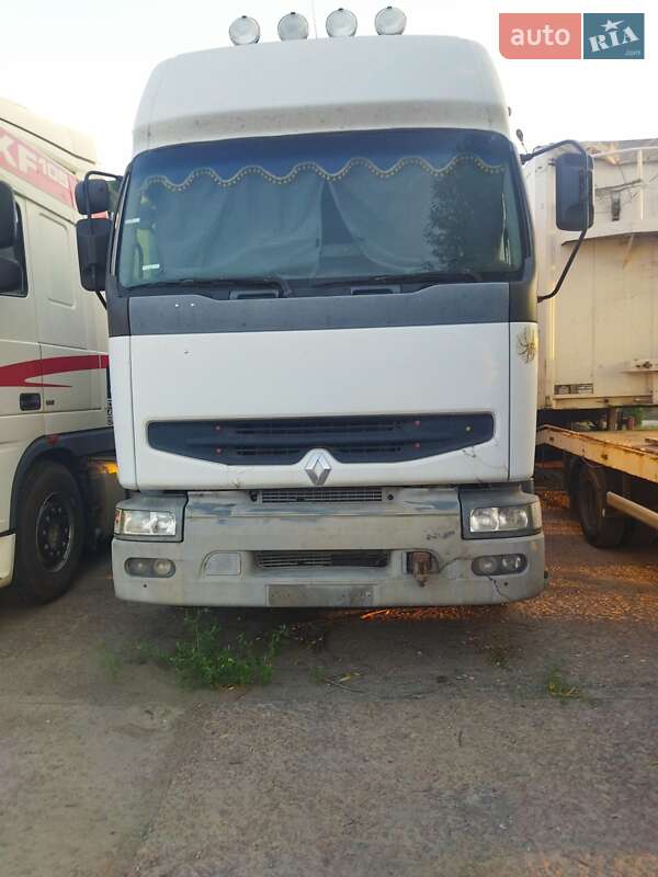 Зерновоз Renault Premium 2003 в 