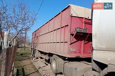 Тягач Renault Premium 2000 в 