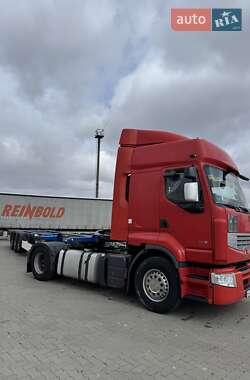 Тягач Renault Premium 2012 в 