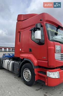Тягач Renault Premium 2012 в 