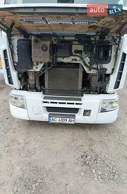 Тягач Renault Premium 2011 в Луцке