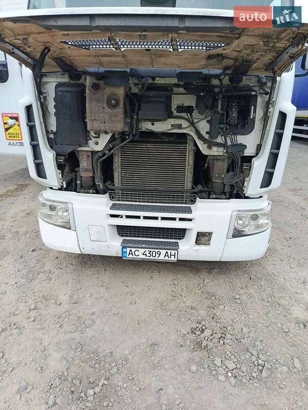 Тягач Renault Premium 2011 в Луцке