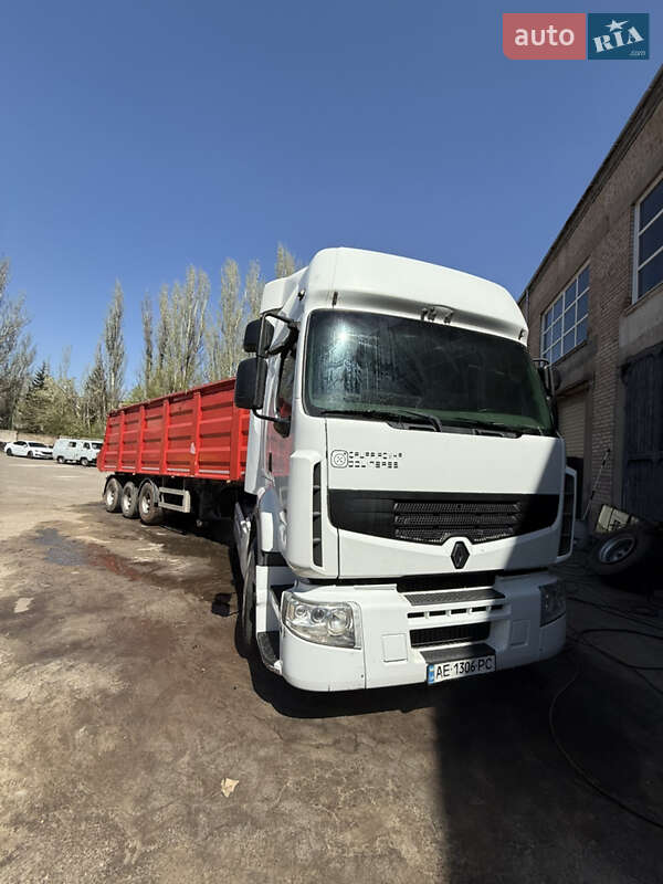 Renault Premium 2011