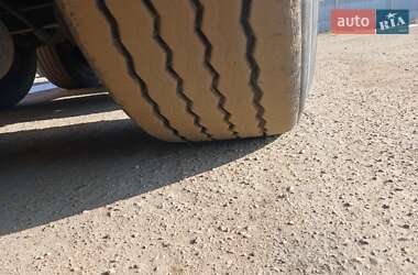 Тягач Renault Premium 2009 в 