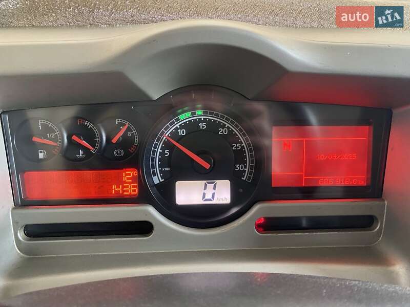 Тягач Renault Premium 2009 в Яворове