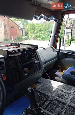 Тентований Renault Premium 2004 в 