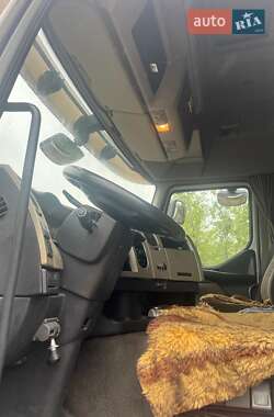 Тягач Renault Premium 2012 в 