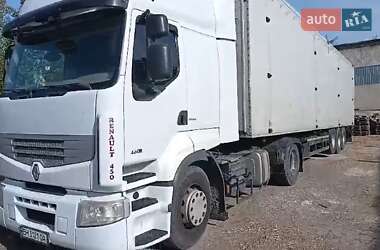 Тягач Renault Premium 2012 в 