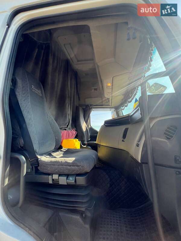 Тягач Renault Premium 2007 в Балаклії
