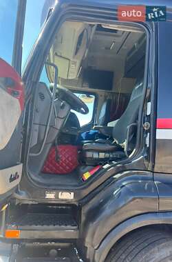 Тягач Renault Premium 2008 в 