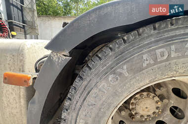 Тягач Renault Premium 2009 в 