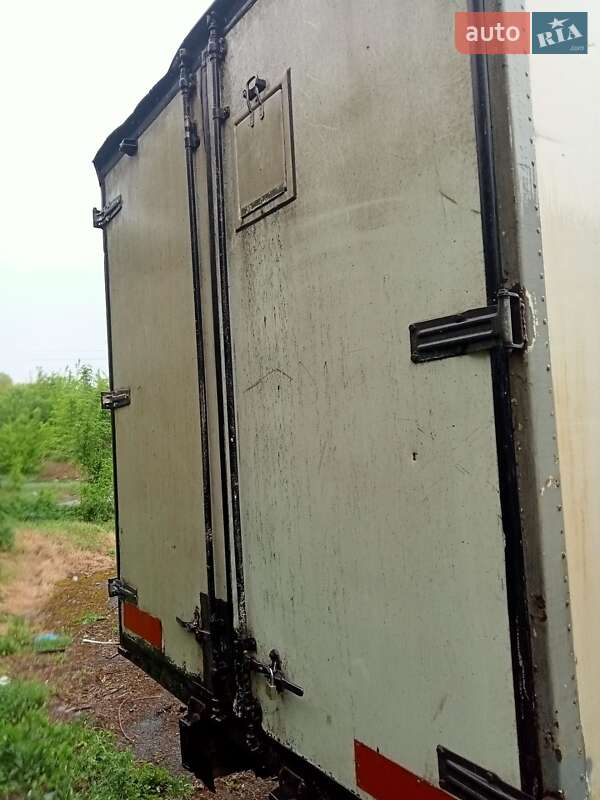Грузовой фургон Renault Premium 1999 в Виннице