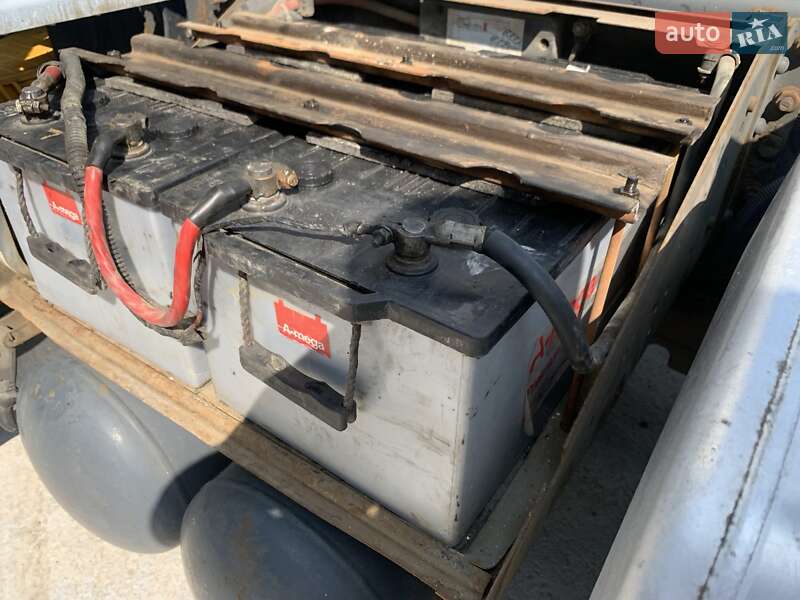 Тягач Renault Premium 2009 в Киеве