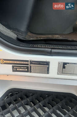 Тягач Renault Premium 2011 в 
