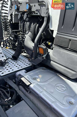 Тягач Renault Premium 2011 в 