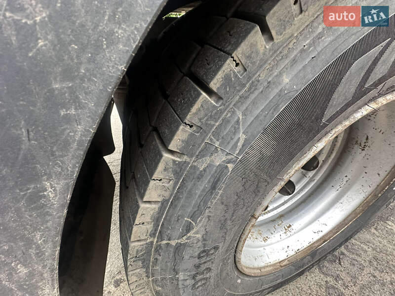 Тягач Renault Premium 2005 в Умани