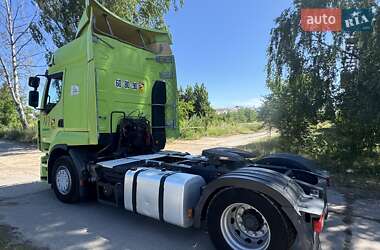 Тягач Renault Premium 2013 в 