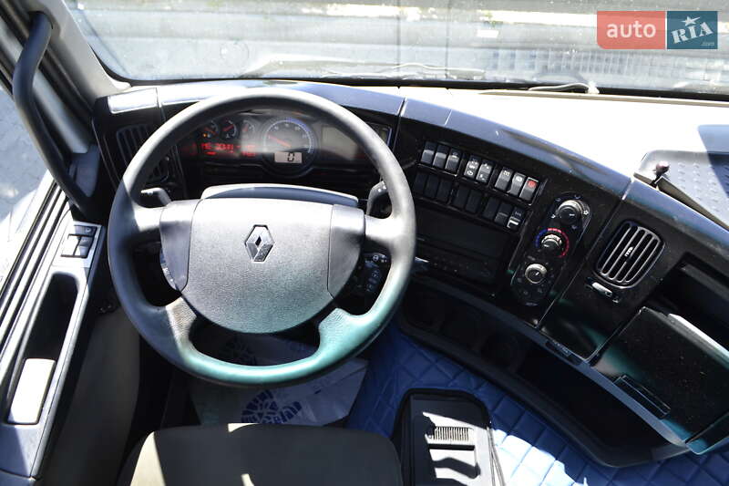Тягач Renault Premium 2012 в Хусте