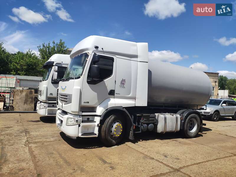 Машина  асенізатор (вакуумна) Renault Premium 2008 в Борисполі