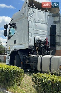 Тягач Renault Premium 2013 в 