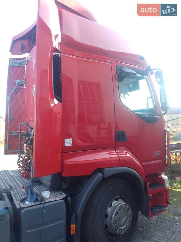 Тягач Renault Premium 2008 в Ивано-Франковске