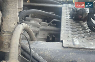 Тягач Renault Premium 2005 в 