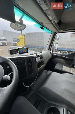 Автовоз Renault Premium 2011 в 
