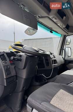 Автовоз Renault Premium 2011 в 