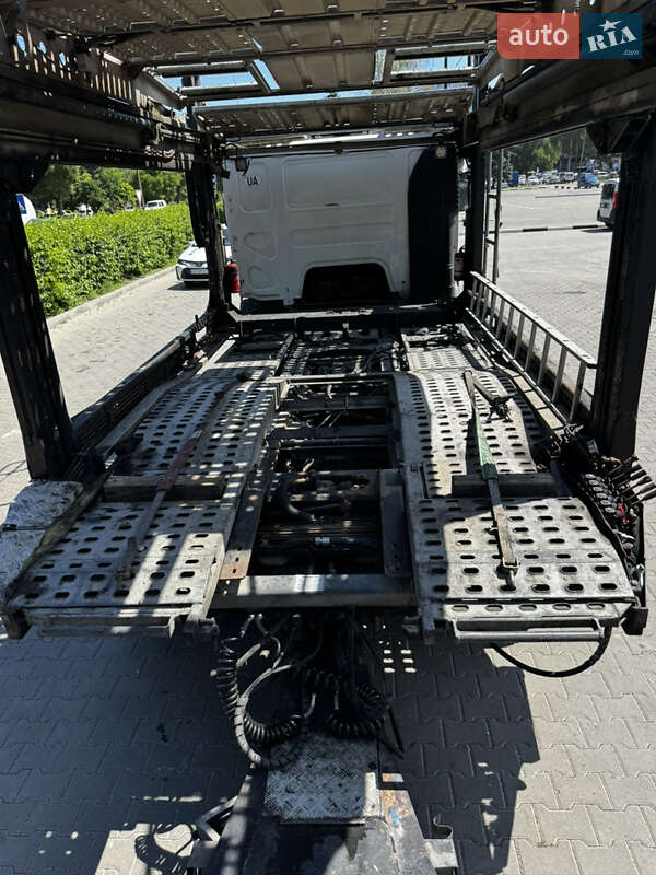 Автовоз Renault Premium 2005 в Черновцах