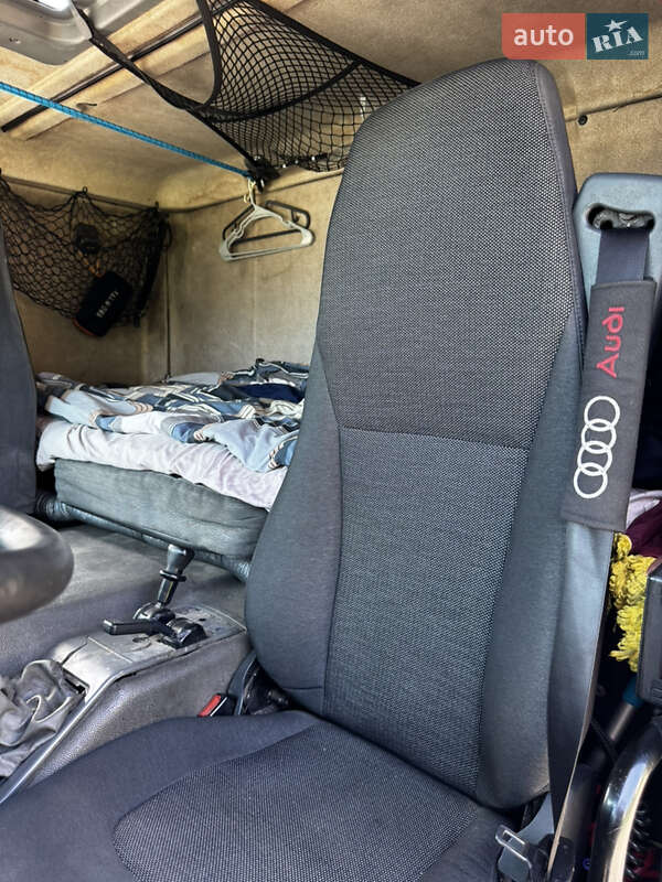Автовоз Renault Premium 2005 в Черновцах