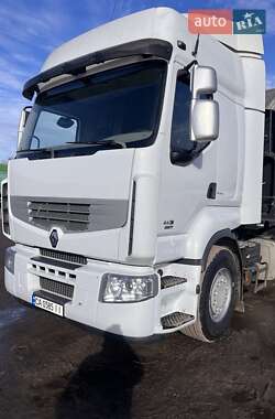 Контейнеровоз Renault Premium 2013 в 
