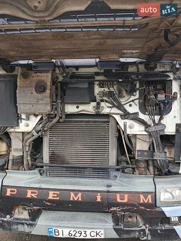 Самоскид Renault Premium 2002 в Дніпрі