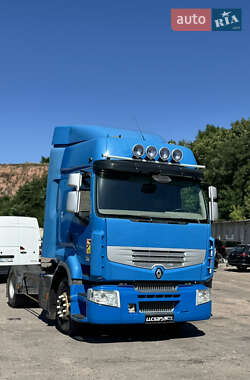 Тягач Renault Premium 2010 в Нововолинську
