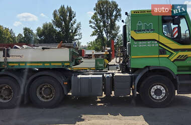 Тягач Renault Premium 2008 в Буче