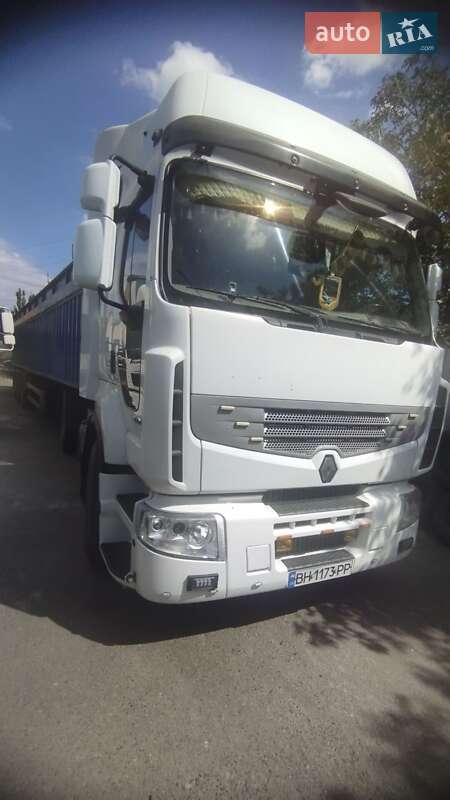 Зерновоз Renault Premium 2011 в 