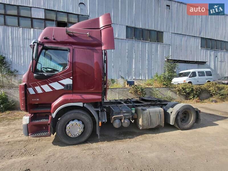 Тягач Renault Premium 2006 в Одессе