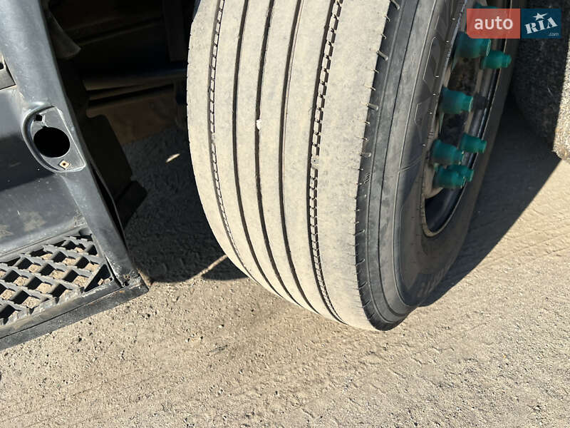 Тягач Renault Premium 2001 в Новомосковске