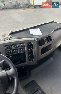 Тягач Renault Premium 2011 в 