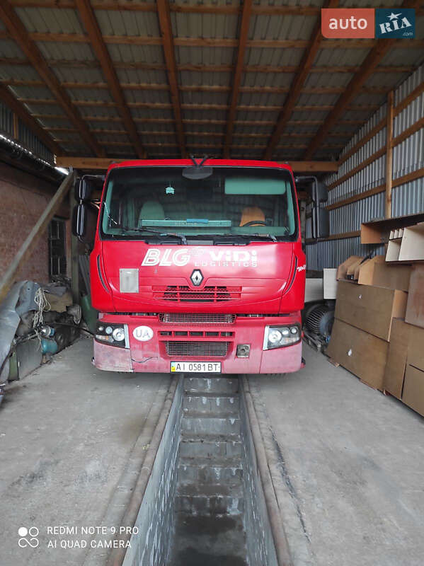 Renault Premium 2008