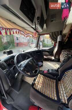 Тягач Renault Premium 2009 в 