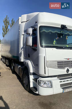 Тягач Renault Premium 2011 в 