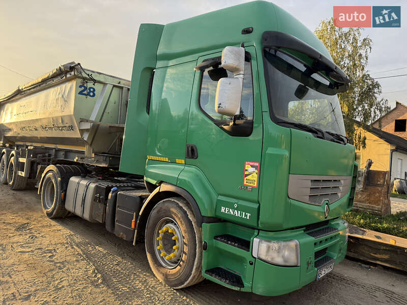 Тягач Renault Premium 2012 в Львове